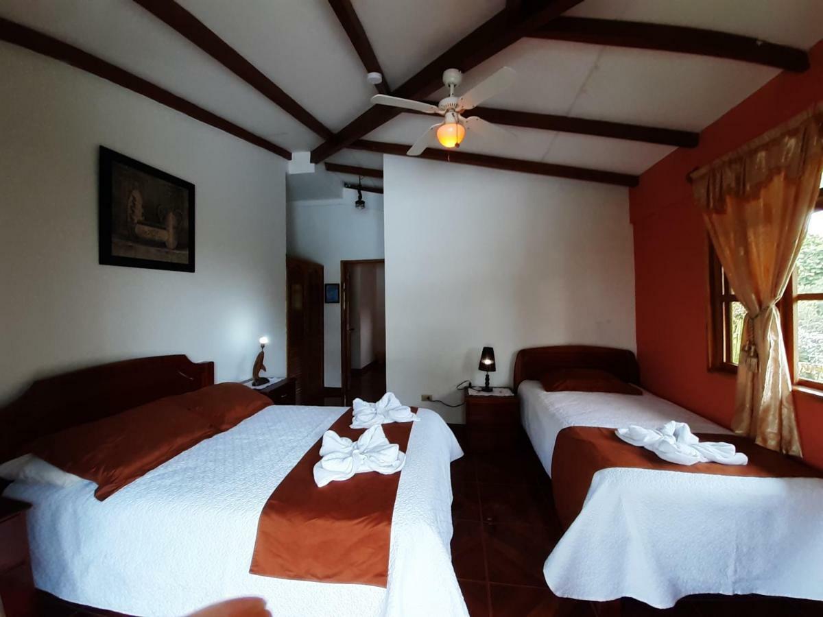 Suymar Ecolodge Galapagos ปูแอร์โตอาโยรา ภายนอก รูปภาพ